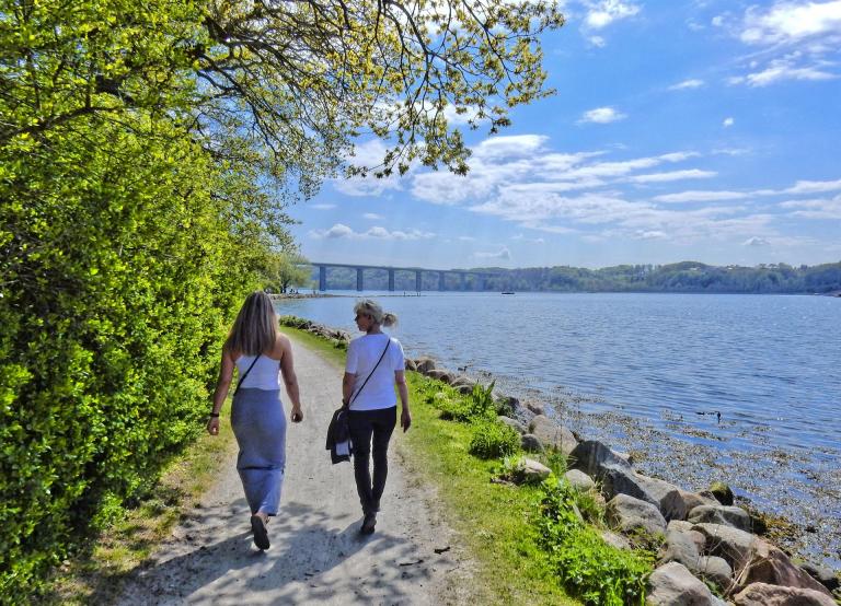 Spadsertur rund om Skyttehuset i Vejle